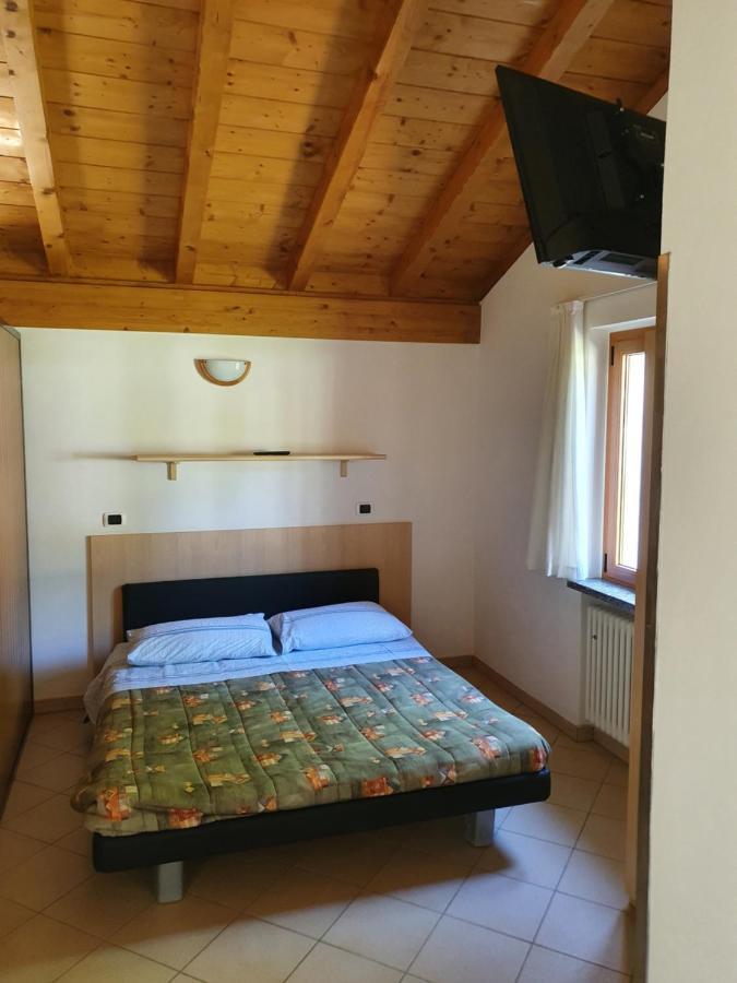 Bungalows In Camping Solarium Domaso Eksteriør billede