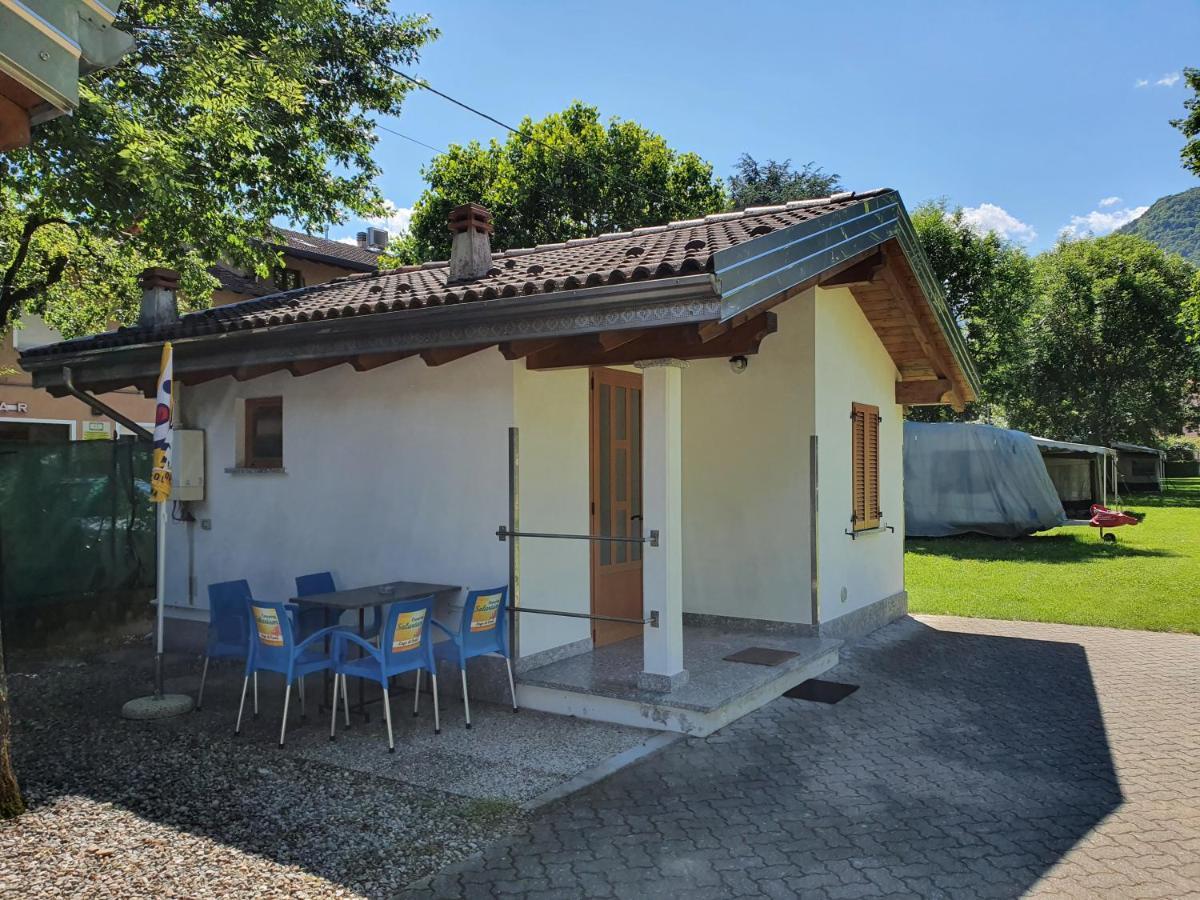 Bungalows In Camping Solarium Domaso Eksteriør billede